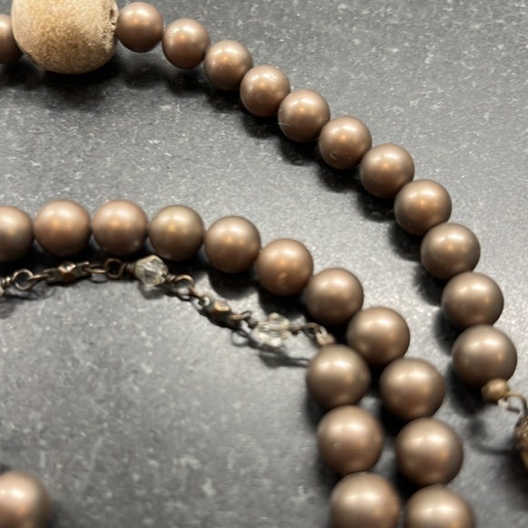 Stone and bead necklace - Picture 4 of 7